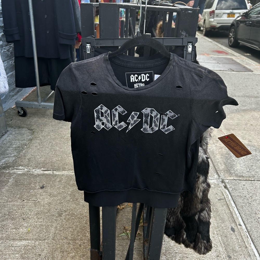 AC/DC CROP TOP WOMEN T-Shirt